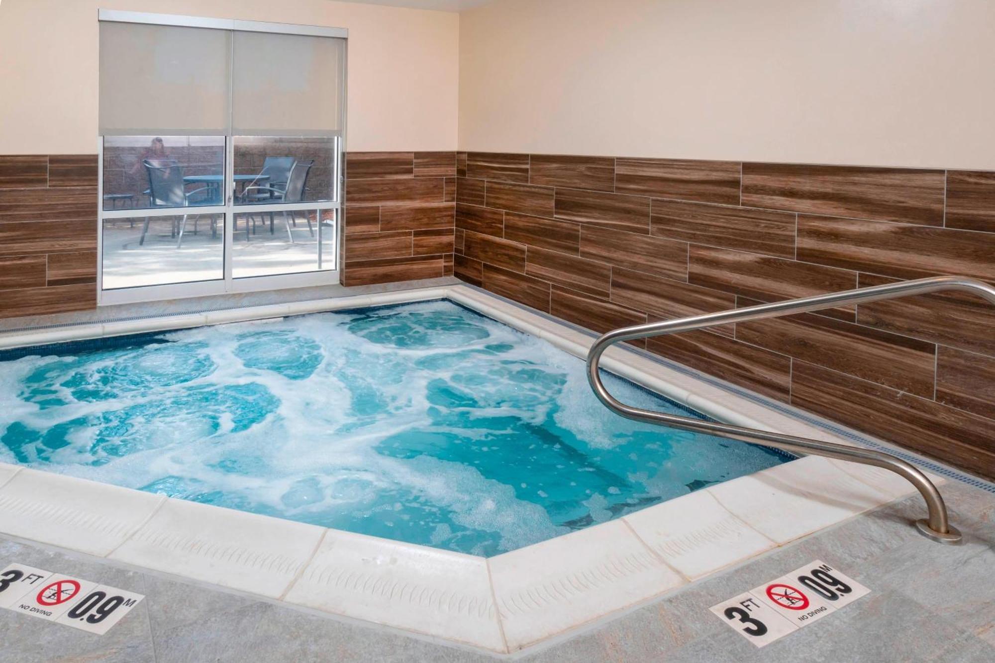 Fairfield Inn & Suites Bend Downtown Bagian luar foto